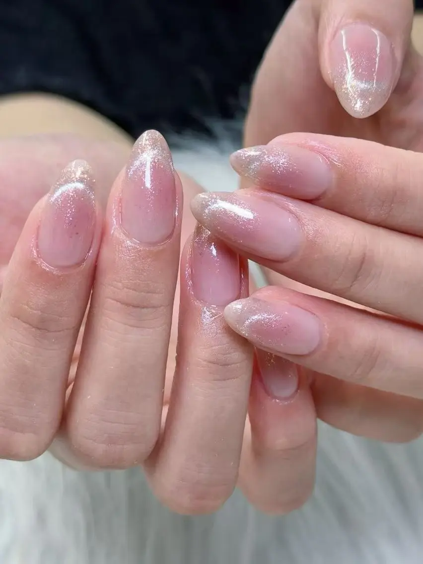 ネイル ハンドネイル Glow Minamiのネイルデザイン