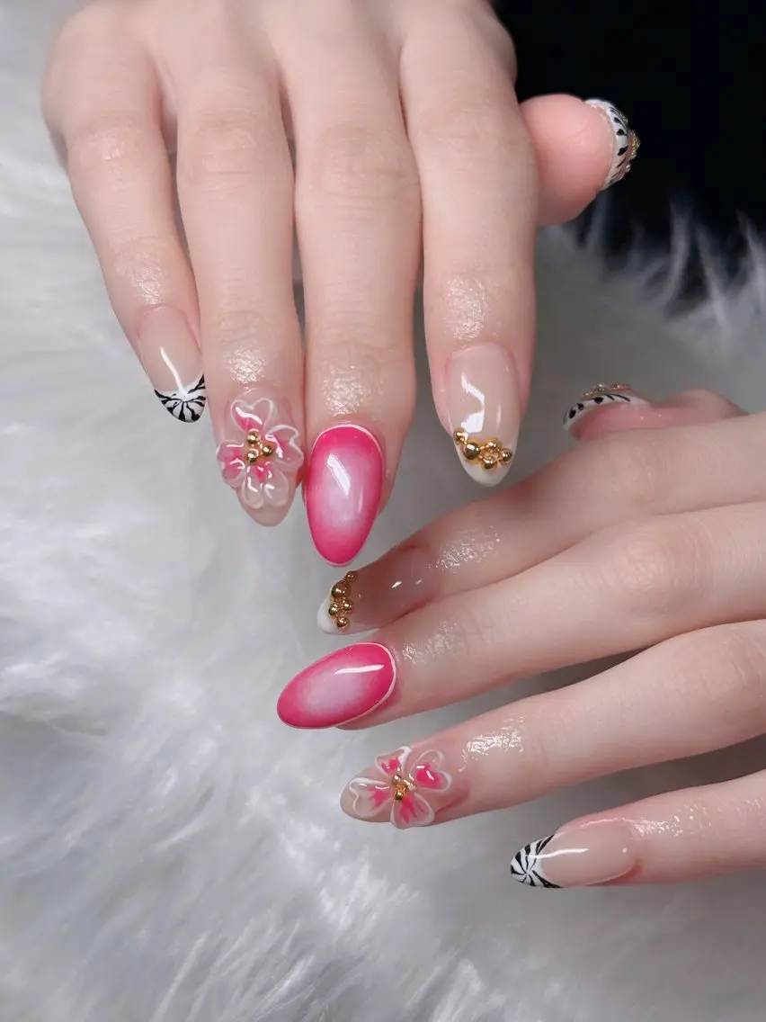 ネイル オーロラネイル フレンチネイル ジェルネイル ハロウィン キラキラネイル H.baby Nail Salonのネイルデザイン