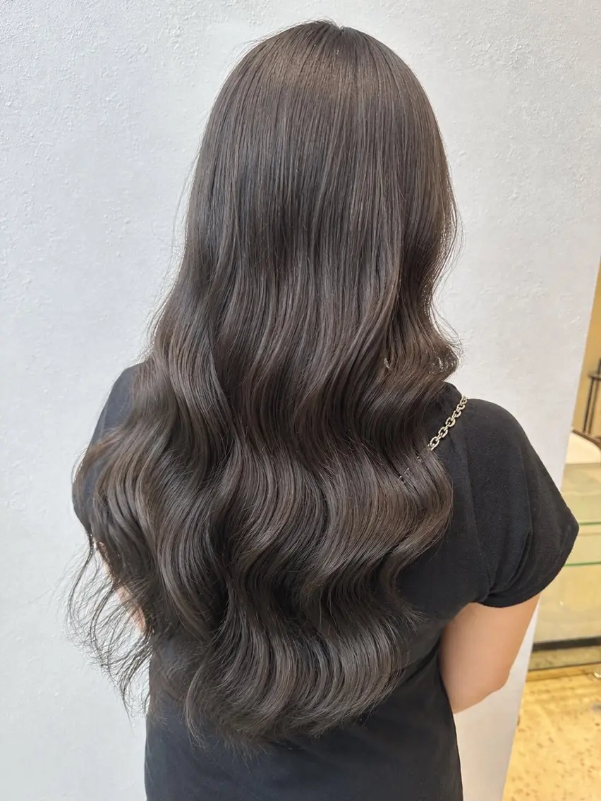 ロング ヘアカラー YUI 🎀 EARTH金山のヘアスタイル