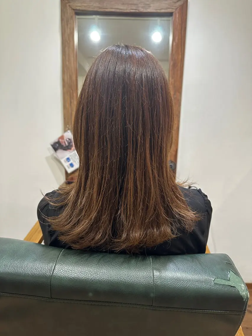 ミディアム 原田 梨乃のヘアスタイル