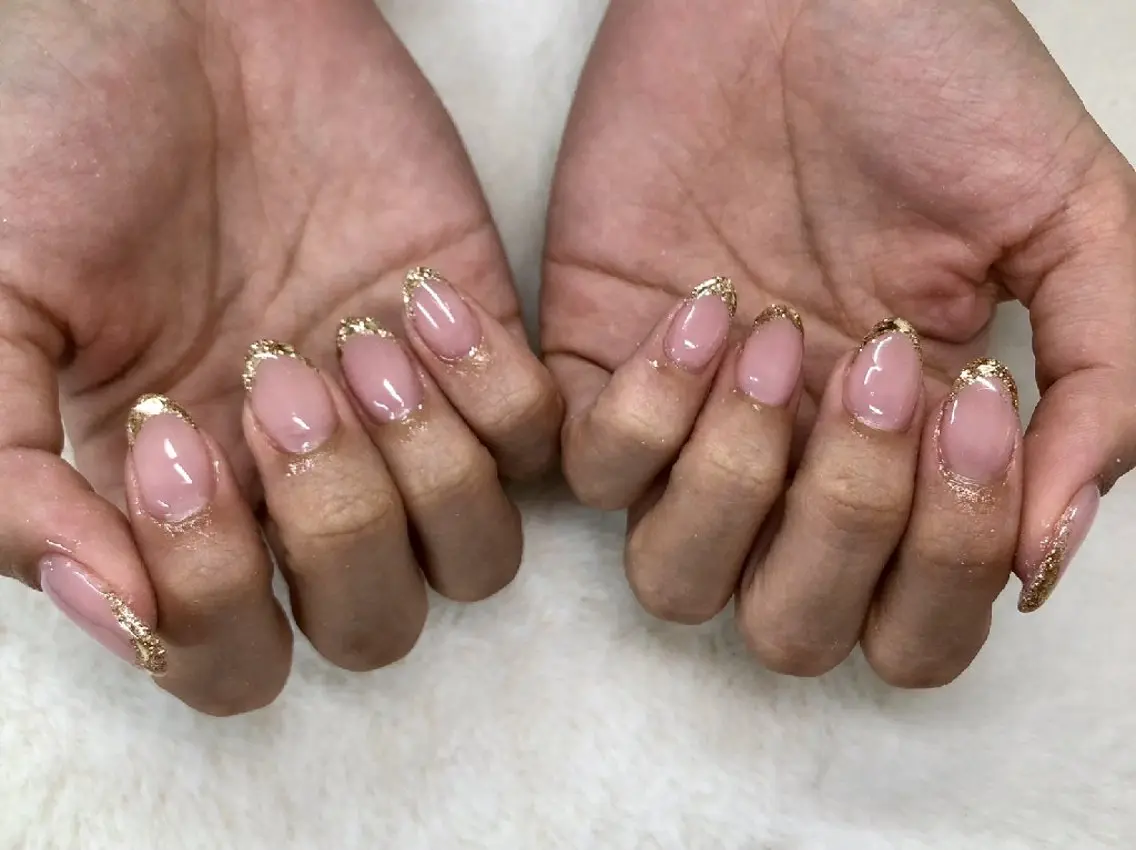 ネイル フレンチネイル ガラスフレンチ ゴールド 心斎橋Salon Epokkuのネイルデザイン