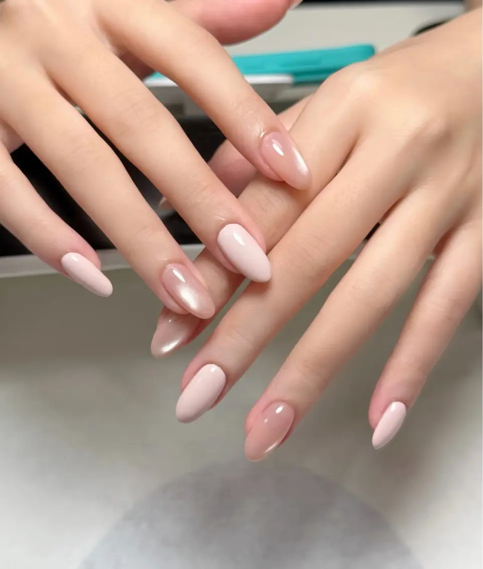 ネイル オーロラネイル 長さ出し フラッシュネイル フラワーネイル ホログラムネイル ハンドネイル 🎀 Ruruのネイルデザイン