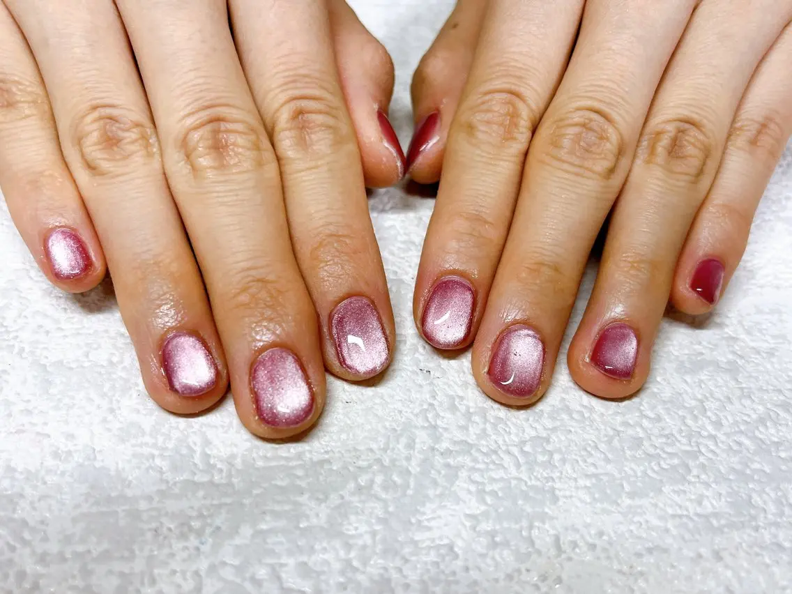 ネイル オーロラネイル フットネイル フレンチネイル ジェルネイル 韓国ネイル ハンドネイル mogunail &blowのネイルデザイン