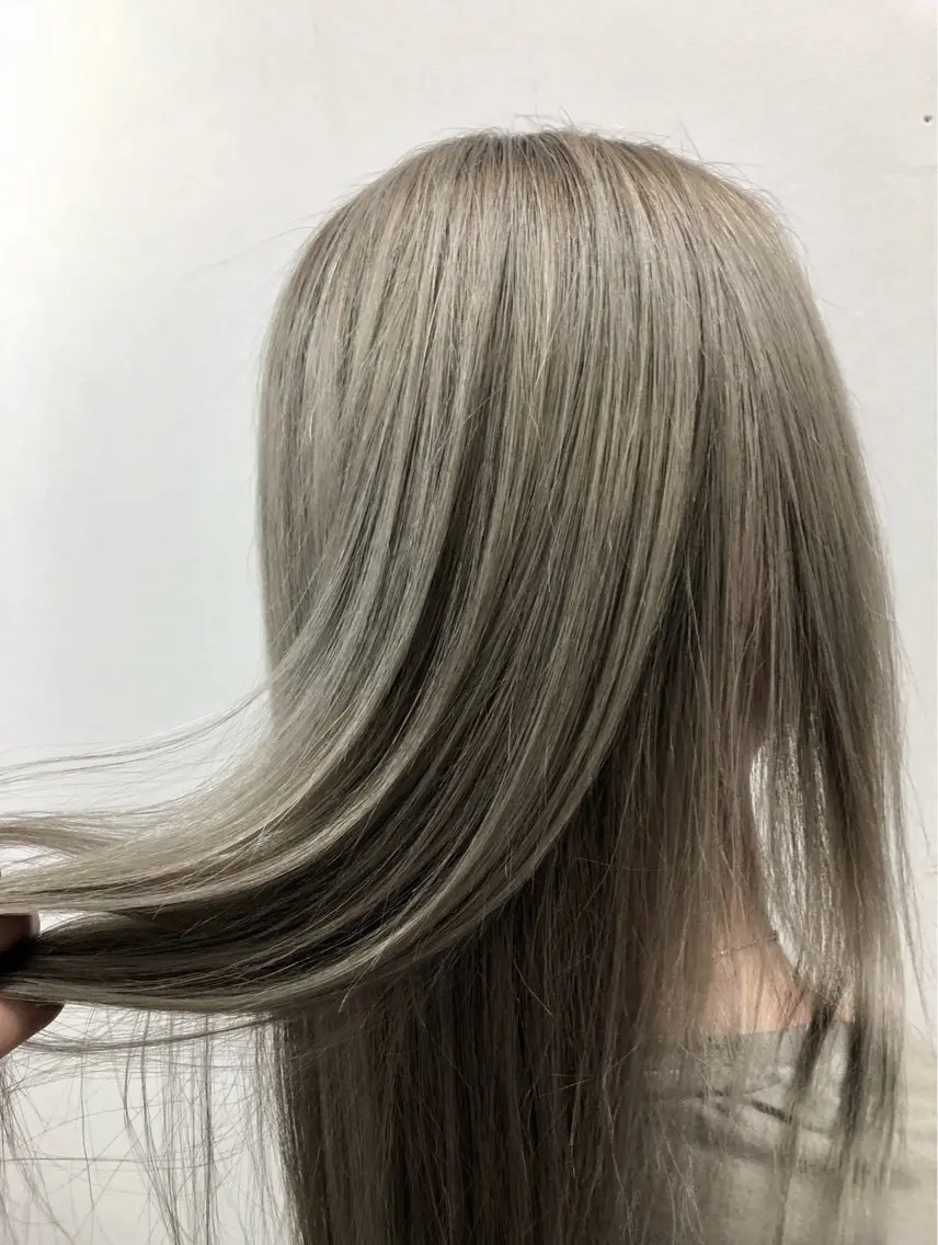 ロング T Akaneのヘアスタイル