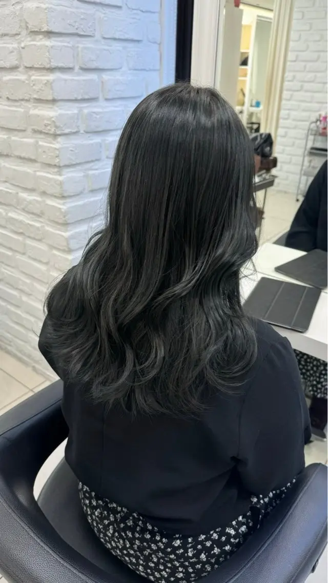 ロング カラー ヘアカラー 🌟 Yumano🌟のヘアスタイル