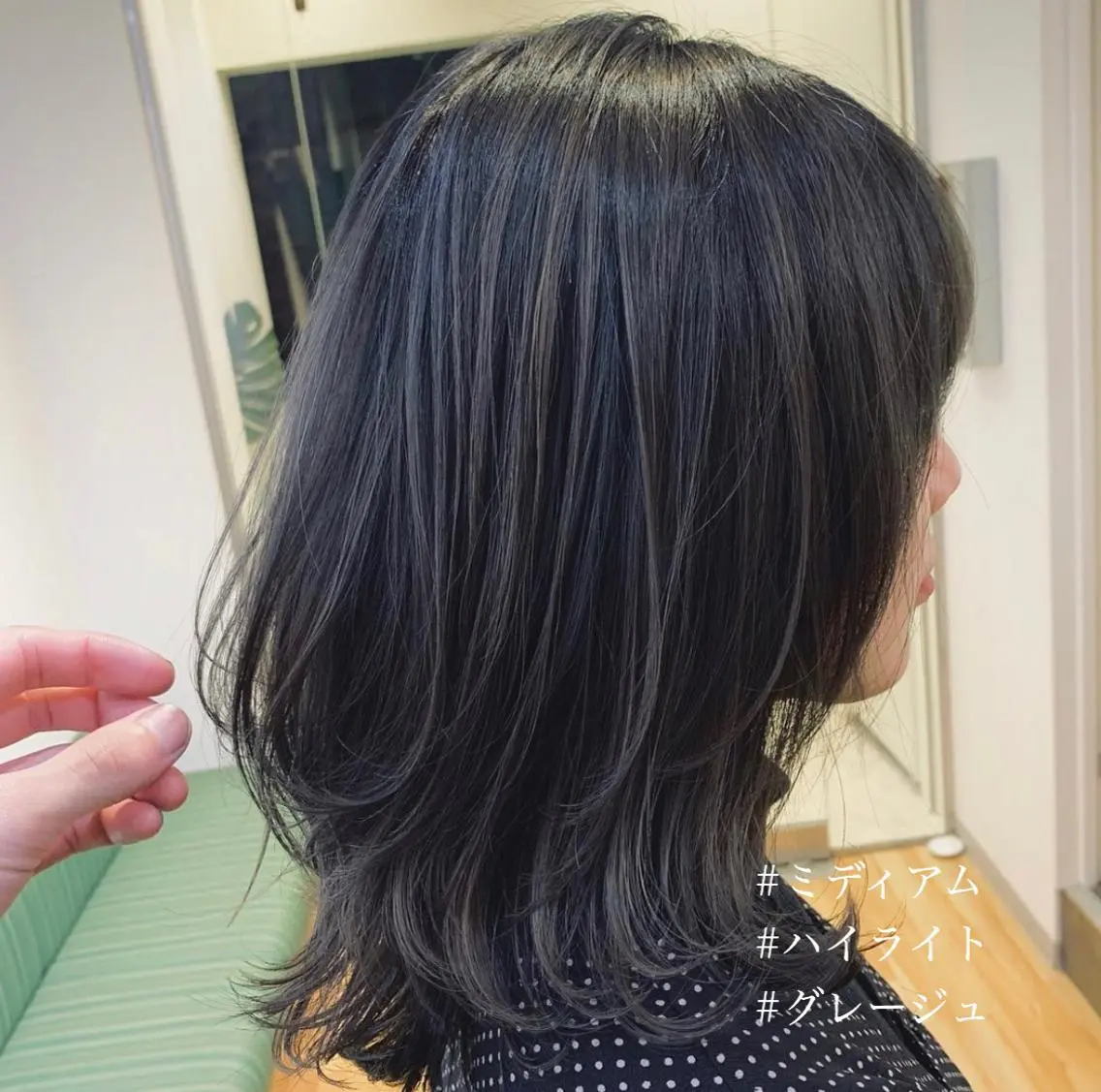 ミディアム ハイライト レイヤーカット カット ヘアカラー arc. arc.のヘアスタイル