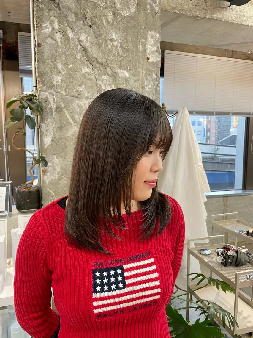 ミディアム カット アライ レンカのヘアスタイル