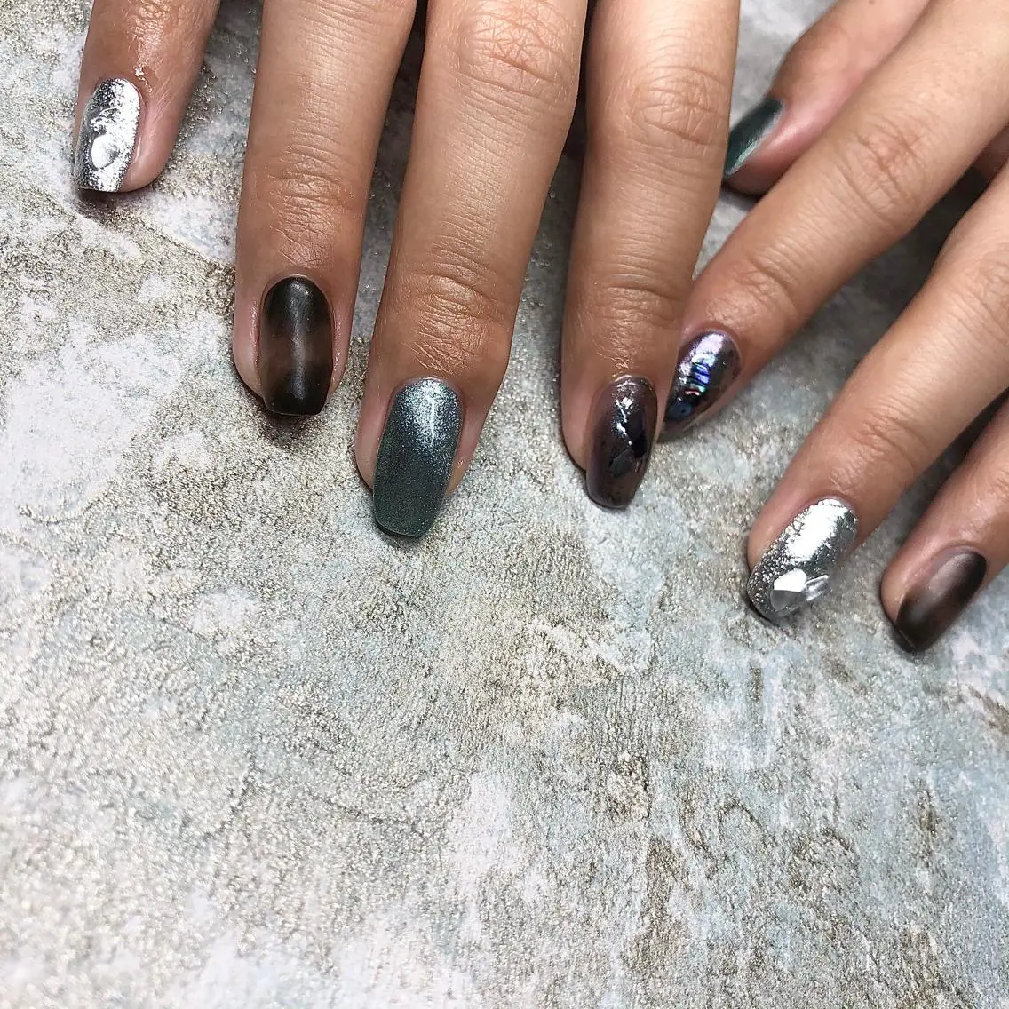 ロング カラー ヘアアレンジ キッズ ネイル マツエク・マツパ 福田 加奈のネイルデザイン