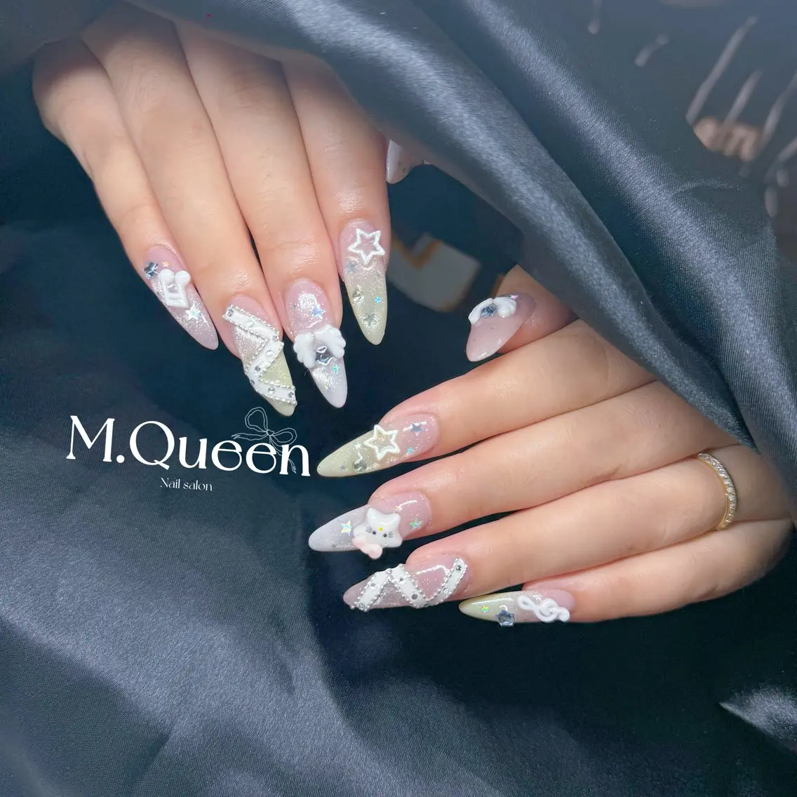 ネイル ハンドネイル MQueen ネイルサロンマルのネイルデザイン