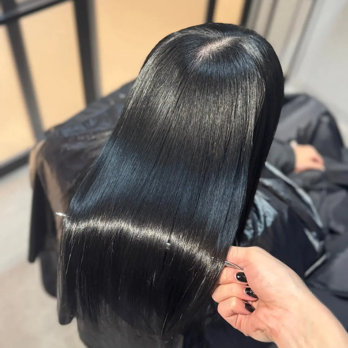 ロング カラー 黒髪 透明感カラー グレージュ オリーブカラー 髪質改善 ヘアカラー トリートメント 髪質改善Ⅰ透明感 艶カラーⅠたつやのヘアスタイル