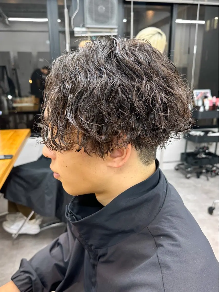 ミディアム パーマ メンズ カット パーマ メンズパーマ メンズ特化ryoのヘアスタイル