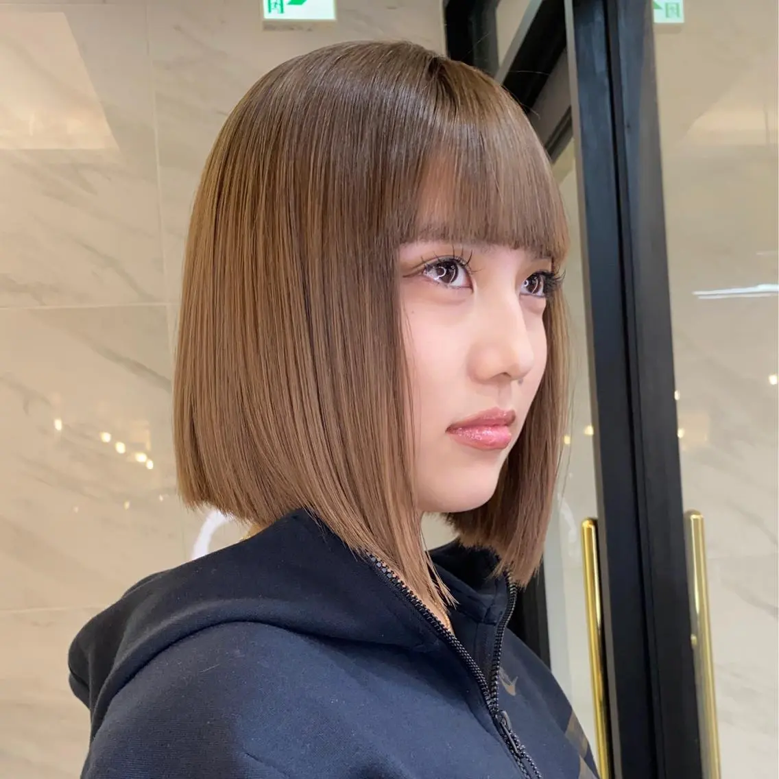 ショート SHIN レイヤー‪‪カットのヘアスタイル