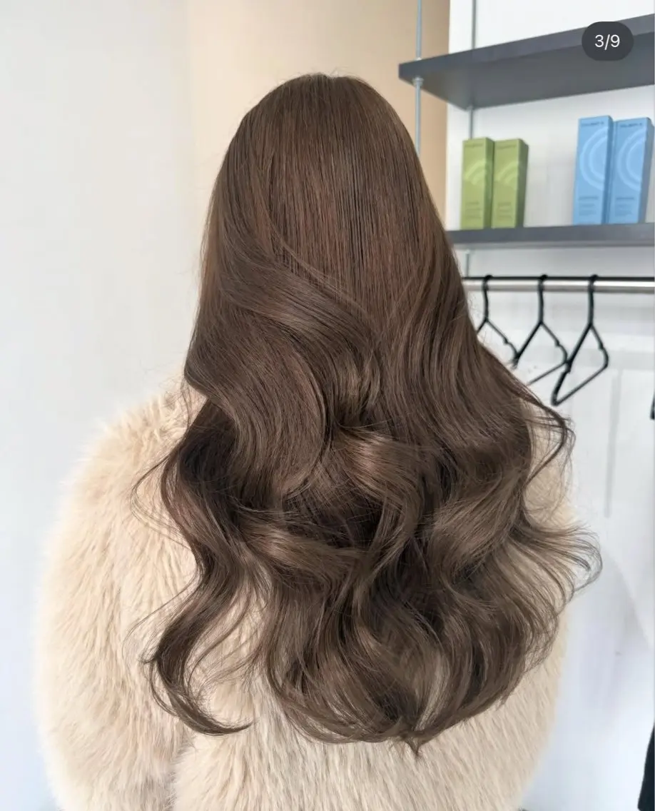 ロング カット ヘアカラー 中宗 哲平のヘアスタイル