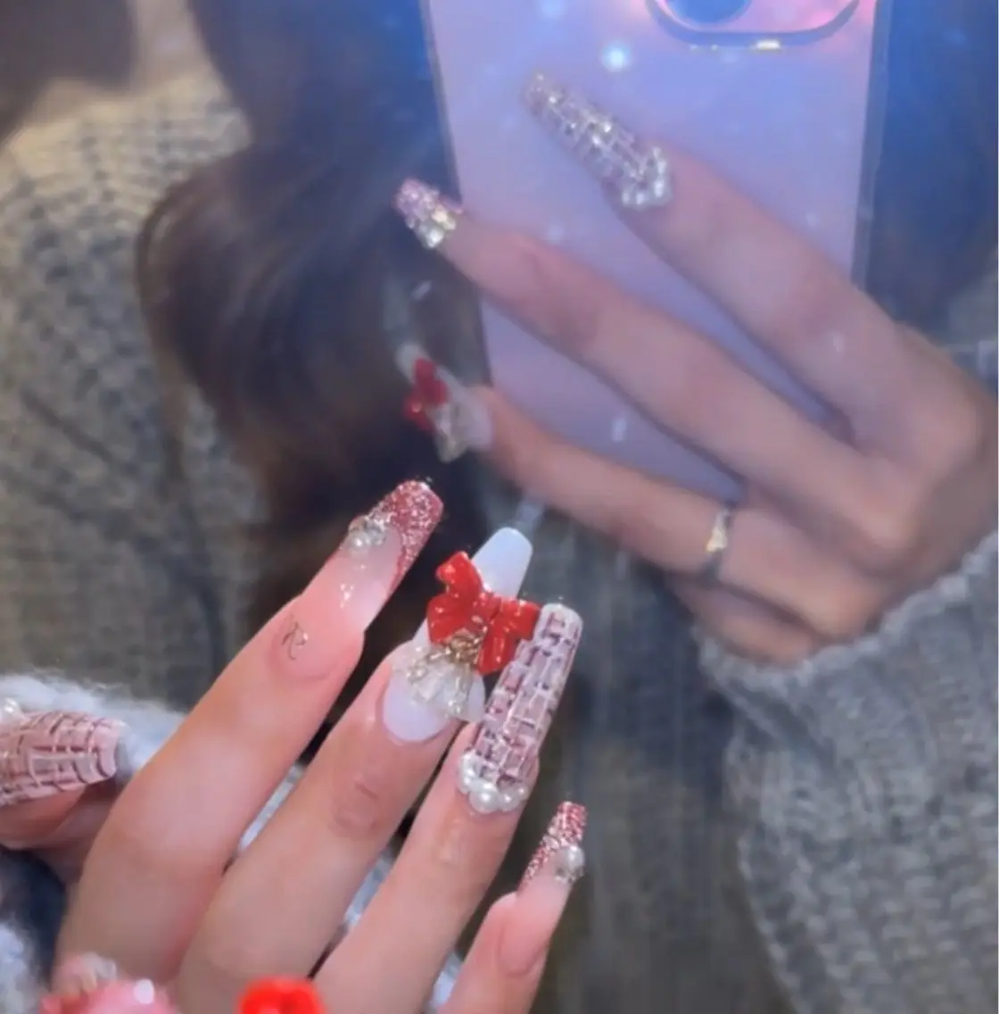 ネイル ハンドネイル 𝚊𝚢𝚊𝚗𝚊 .のネイルデザイン