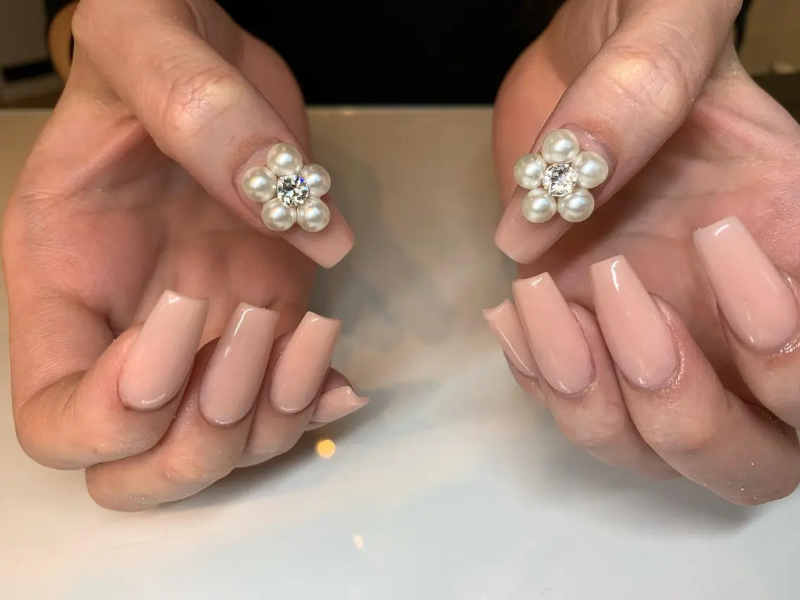 ネイル ハンドネイル ネイルルーム チャームのネイルデザイン