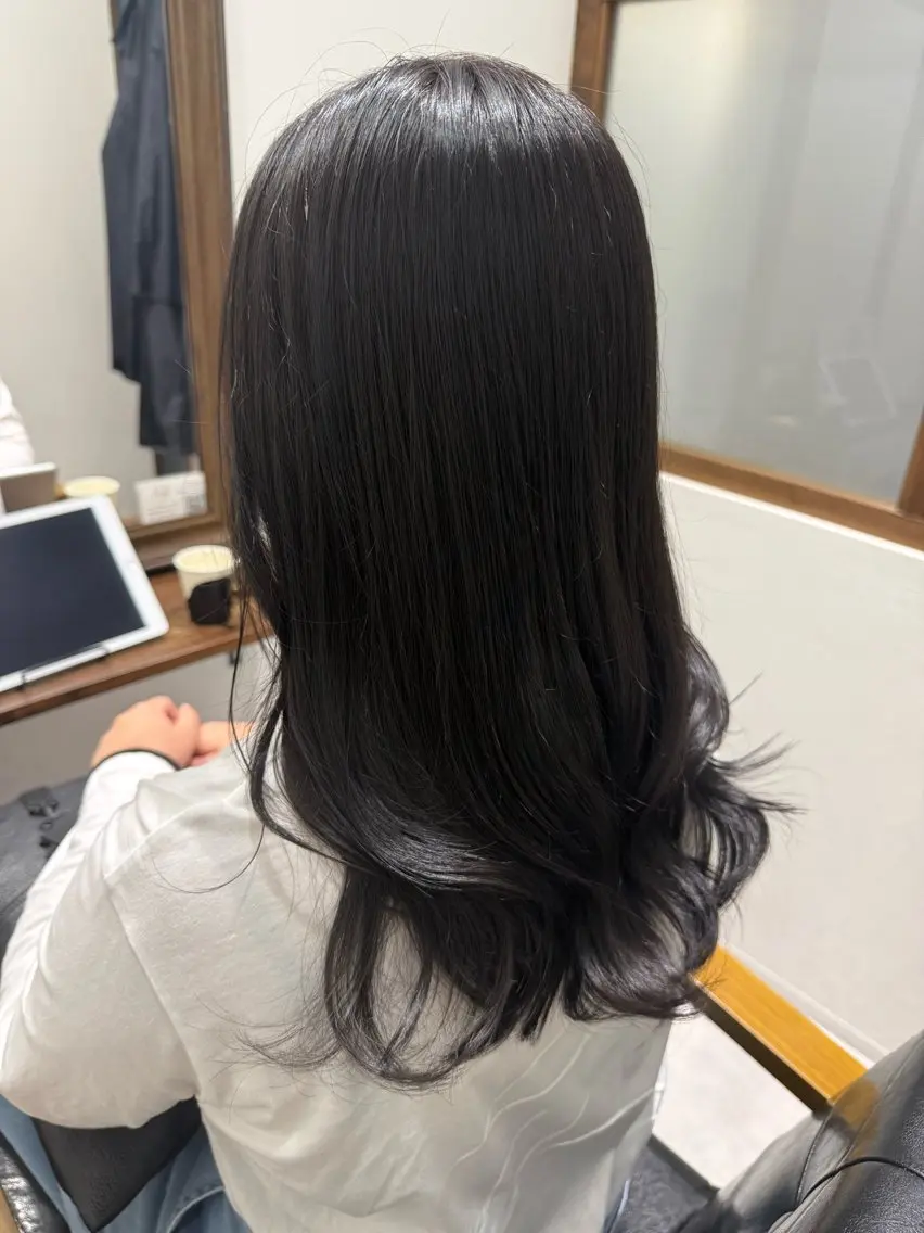 セミロング カラー カット ヘアカラー トリートメント 梅澤 麻衣のヘアスタイル