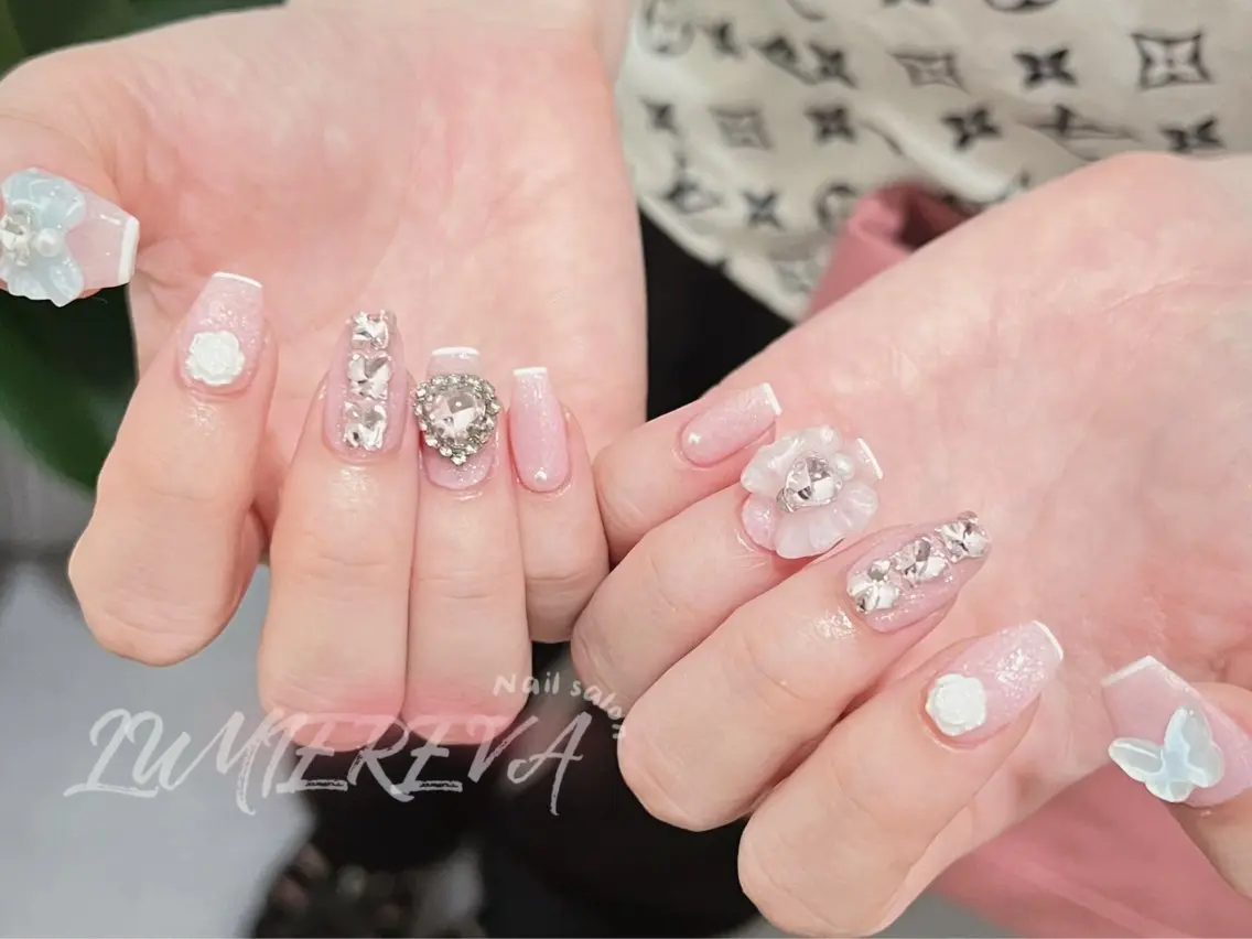 ネイル オーロラネイル 長さ出し ジェルネイル 氷ネイル・うるうるネイル 韓国ネイル ハンドネイル Lumiereva nail salonのネイルデザイン