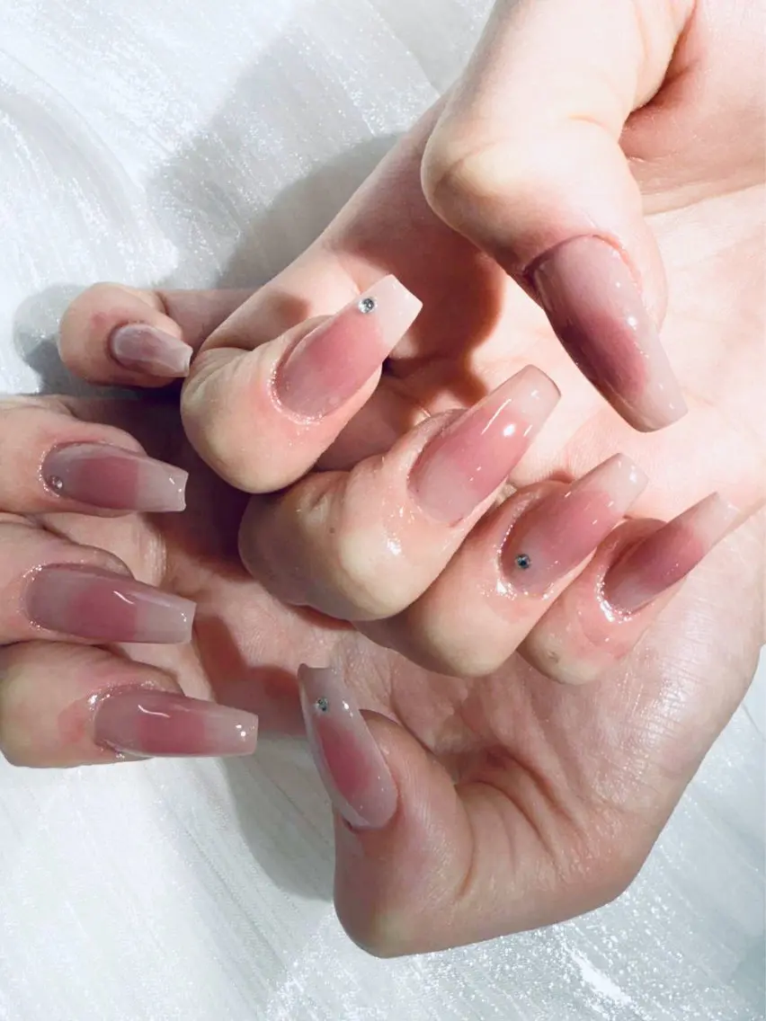 ネイル チークネイル 長さ出し フレンチネイル ガーリー 韓国ネイル sun nail池袋 モデル募集のネイルデザイン