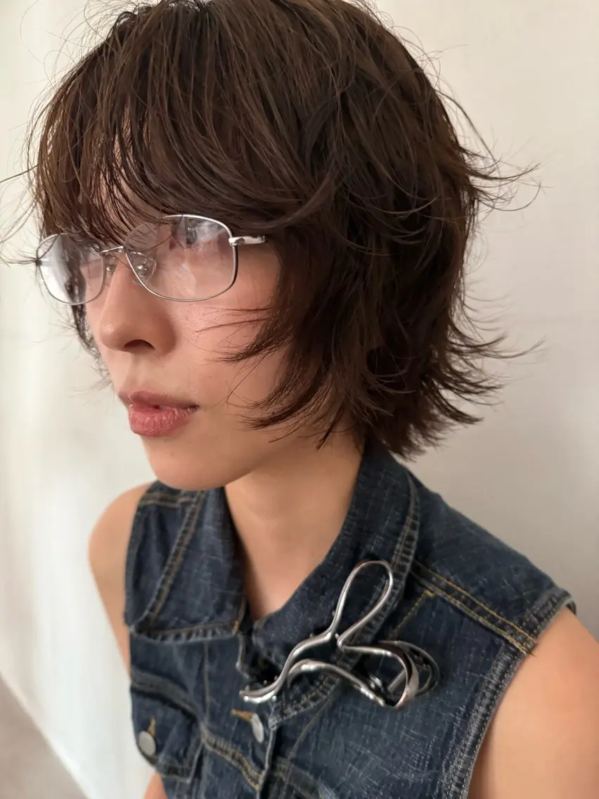ショート ハイレイヤー レイヤーカット カット ヘアカラー トリートメント レイヤーカット\ウル フ chinatsuのヘアスタイル