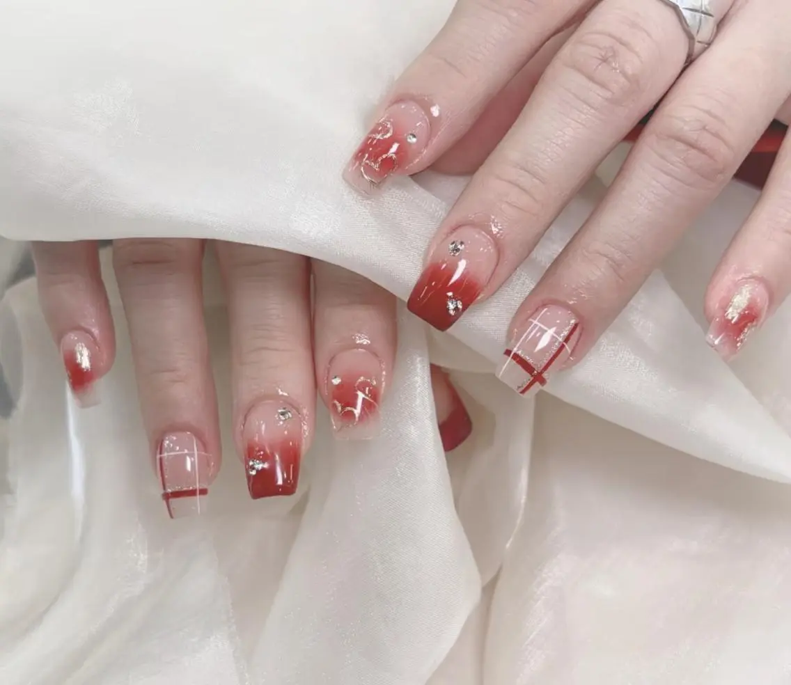 ネイル ハンドネイル ハンドケア 🍑 momo_nailのネイルデザイン