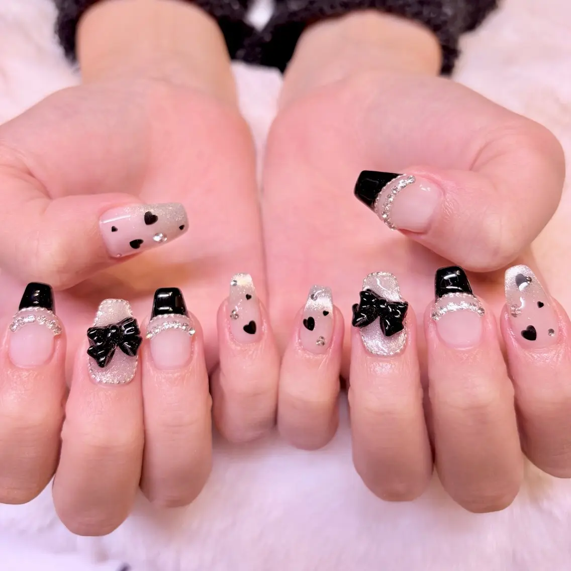 ネイル フレンチネイル ガーリー ハンドネイル nail salon e'mu💐のネイルデザイン