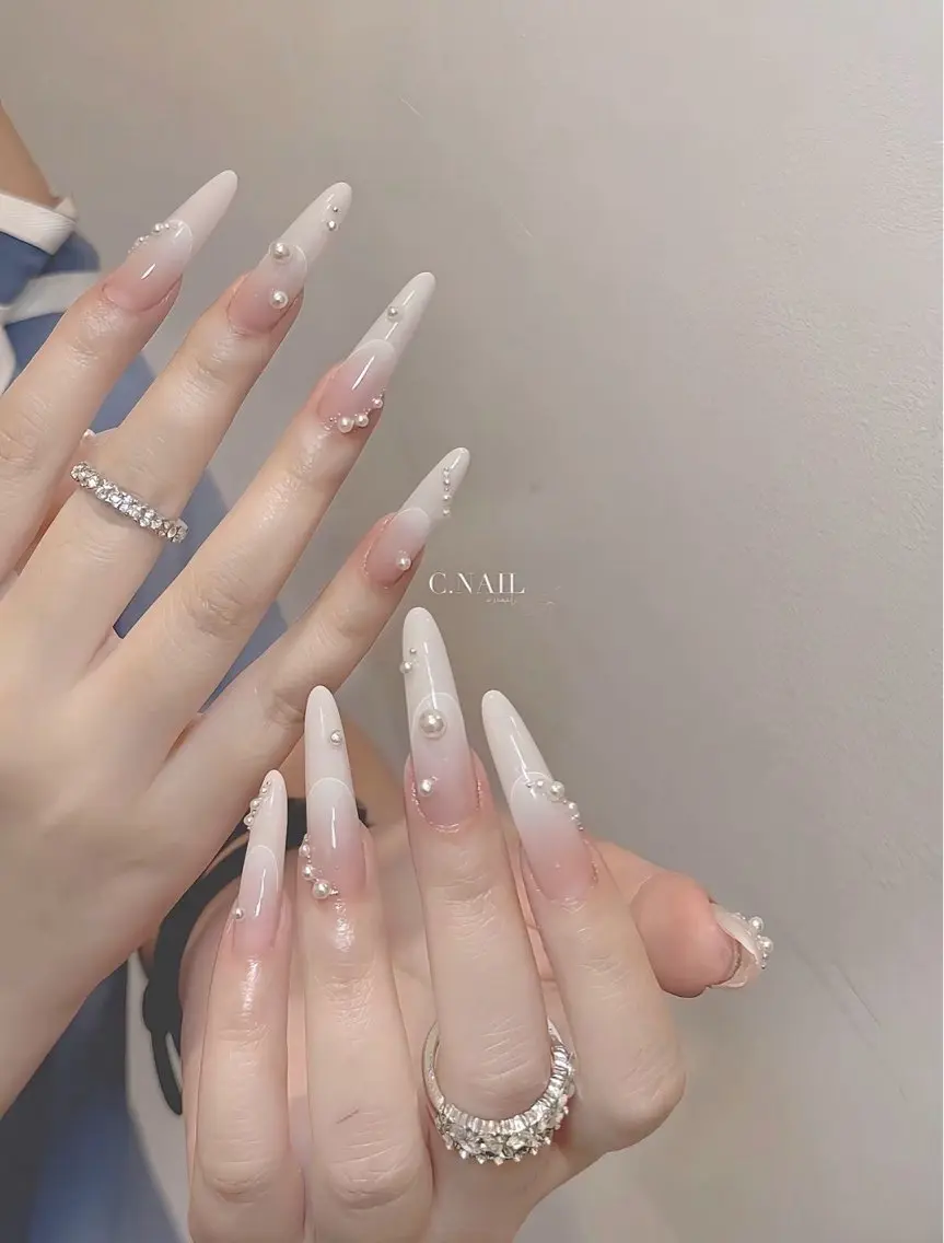 ネイル 韓国ネイル マグネットネイル 持ち込み ハンドネイル Dyo Nail_Royalのネイルデザイン