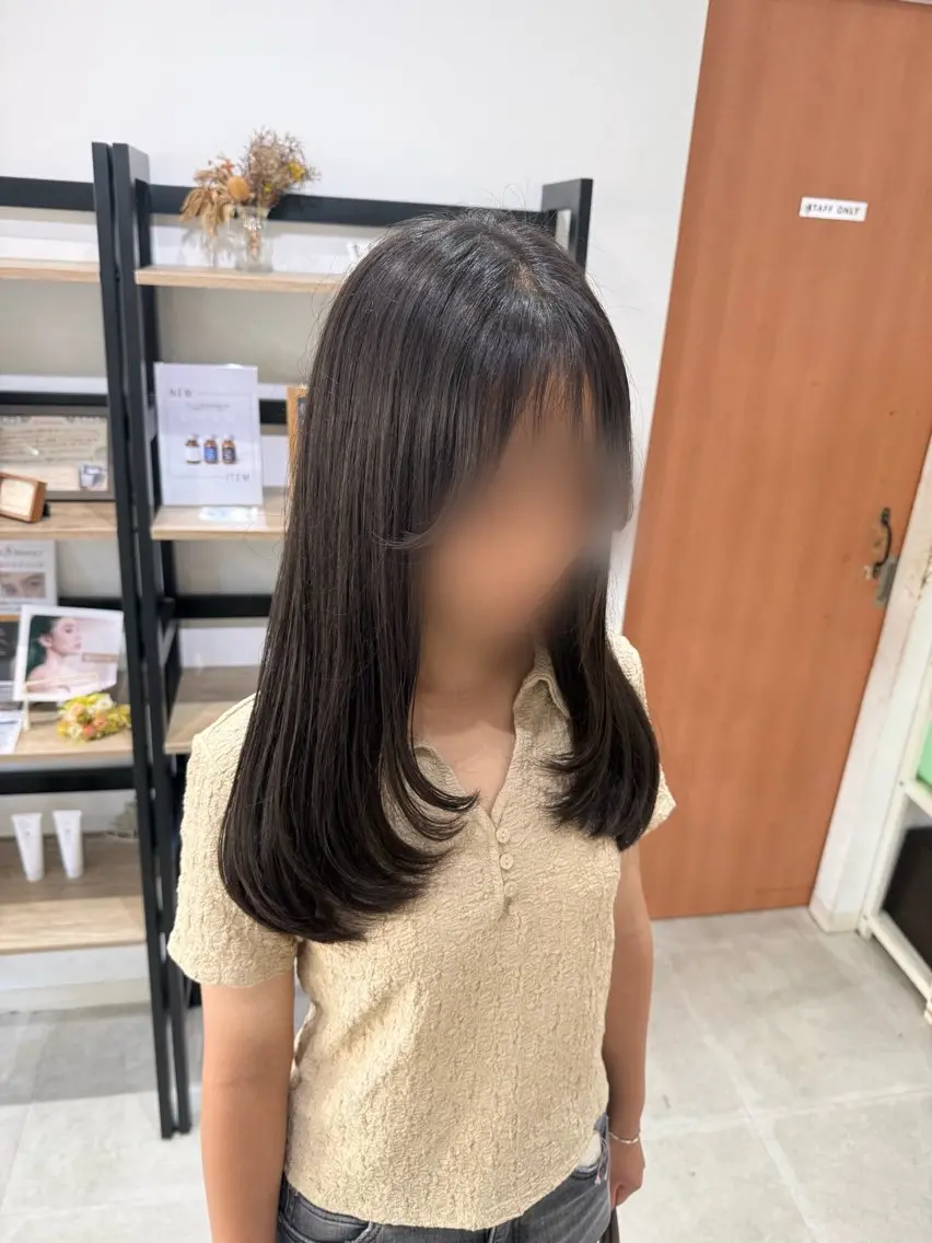 セミロング 島 歩那のヘアスタイル