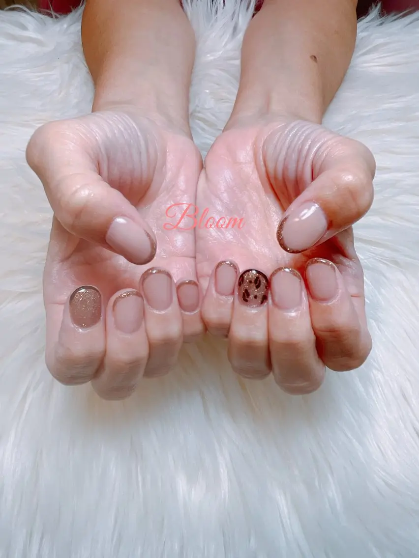ネイル アートネイル フレンチネイル ジェルネイル キラキラネイル ラメ(グリッター) Bloom Nail Salonのネイルデザイン
