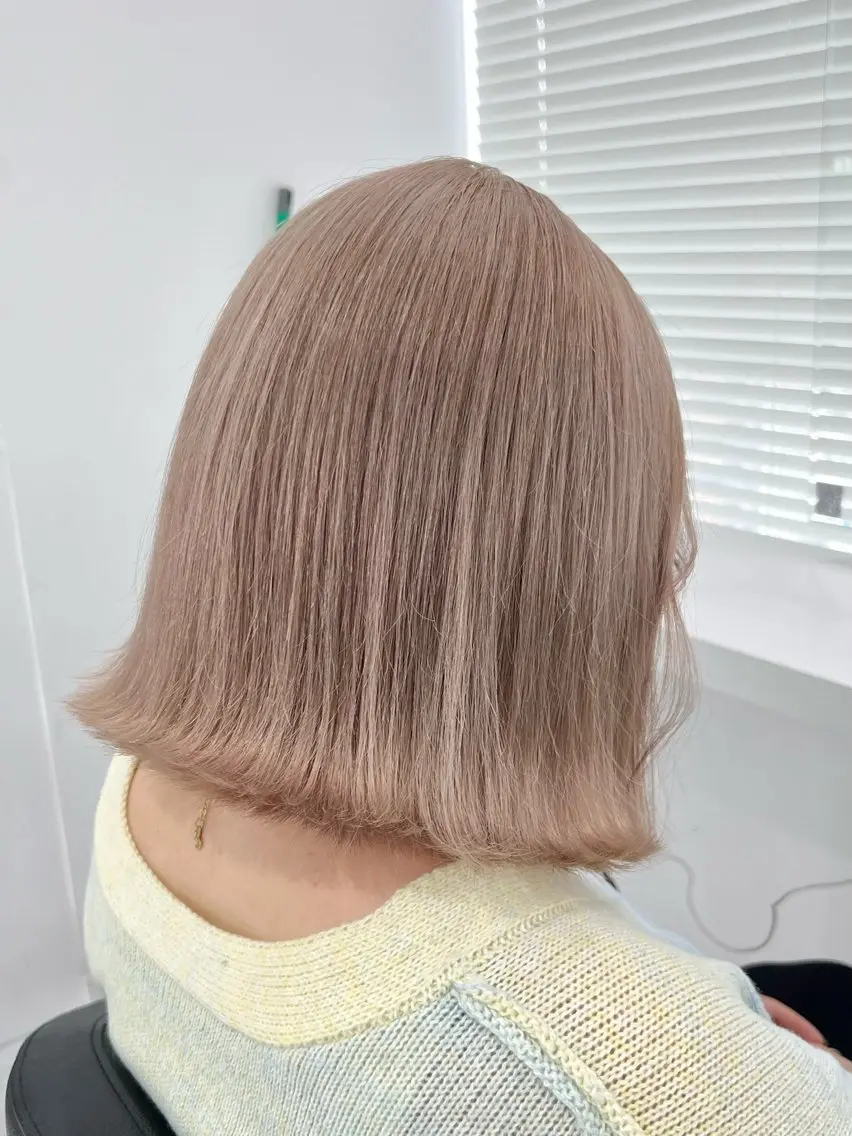 ショート アッシュ ヘアカラー トリートメント ヘッドスパ ヘアセット ケアブリーチ/まつパ マツエク/sEnAのヘアスタイル