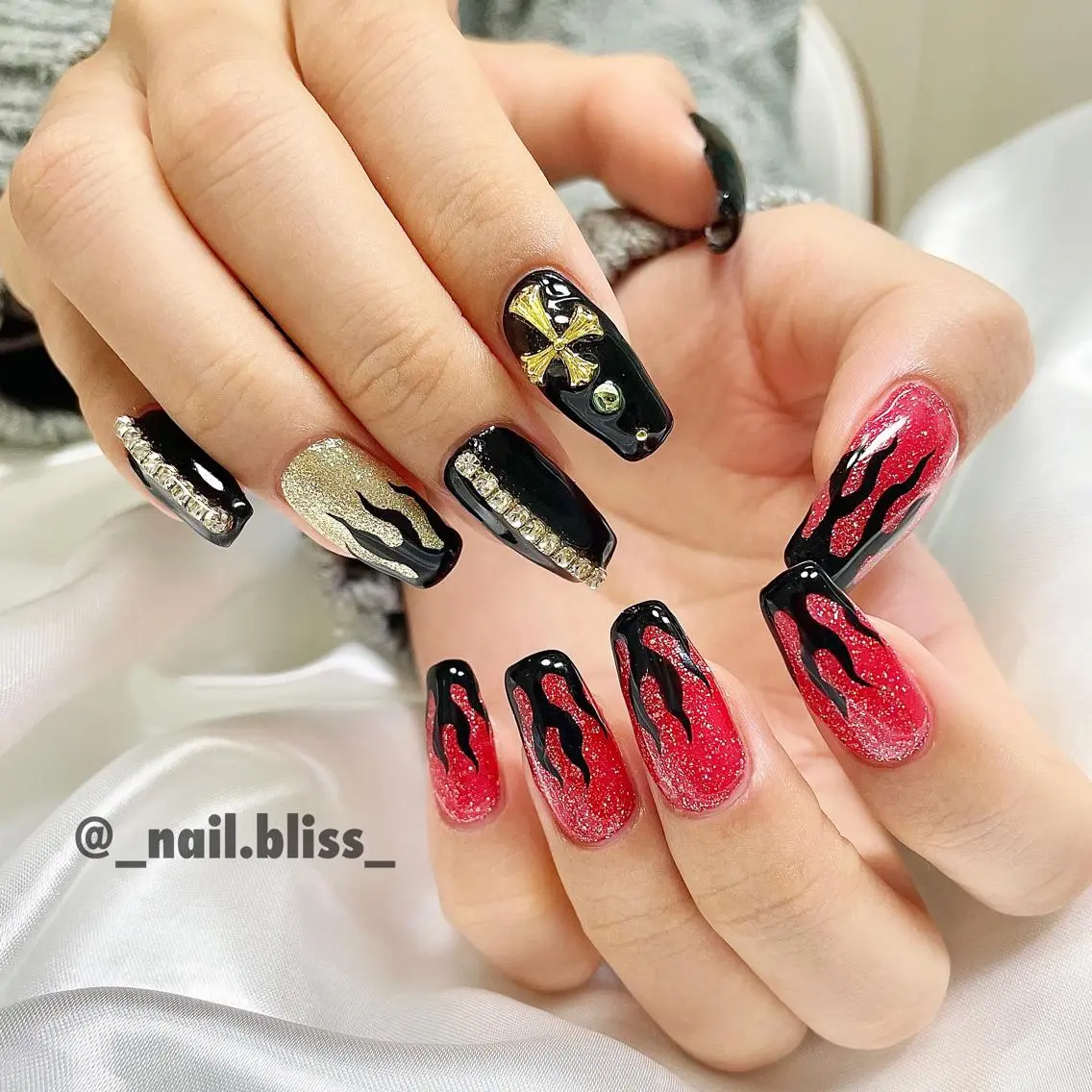 ネイル ハンドネイル NAIL BLISSのネイルデザイン