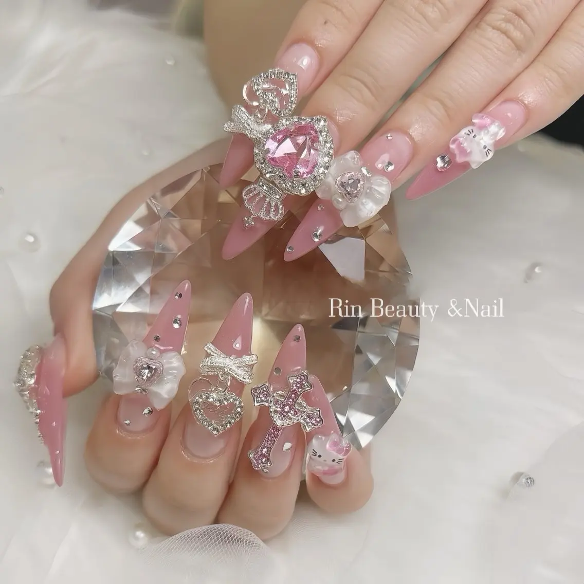 ネイル アートネイル フレンチネイル ジェルネイル 韓国ネイル ミラーネイル Rin Nail 新大久保店のネイルデザイン