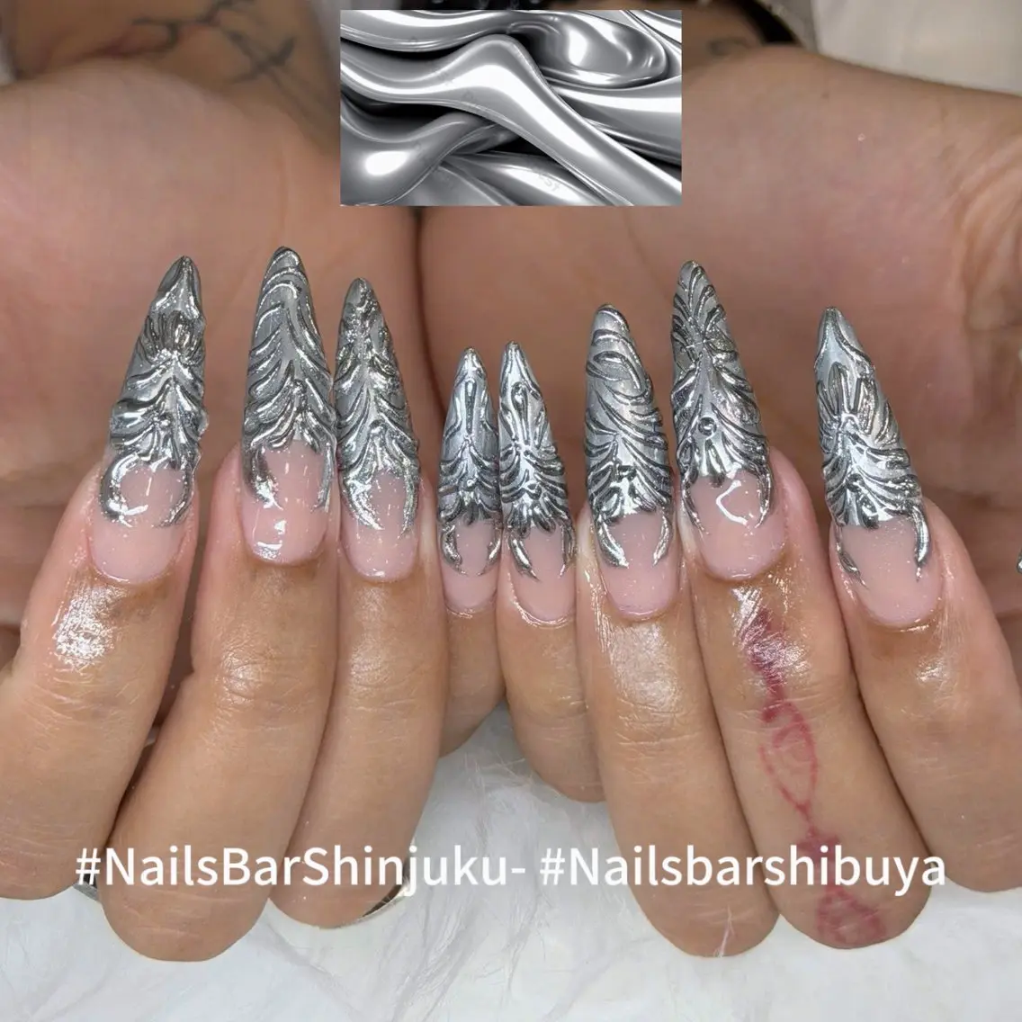 ネイル ボルドー ブラウン チークネイル ドット フットネイル NAILS BAR SHINJUKUのネイルデザイン