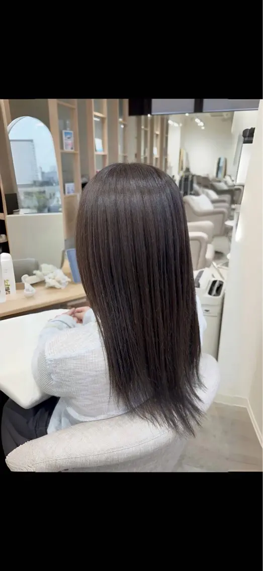 ロング カラー ブラウンカラー 透明感カラー ダークグレー ダークグレージュ グレージュ ヘアカラー 北原 琉惺のヘアスタイル