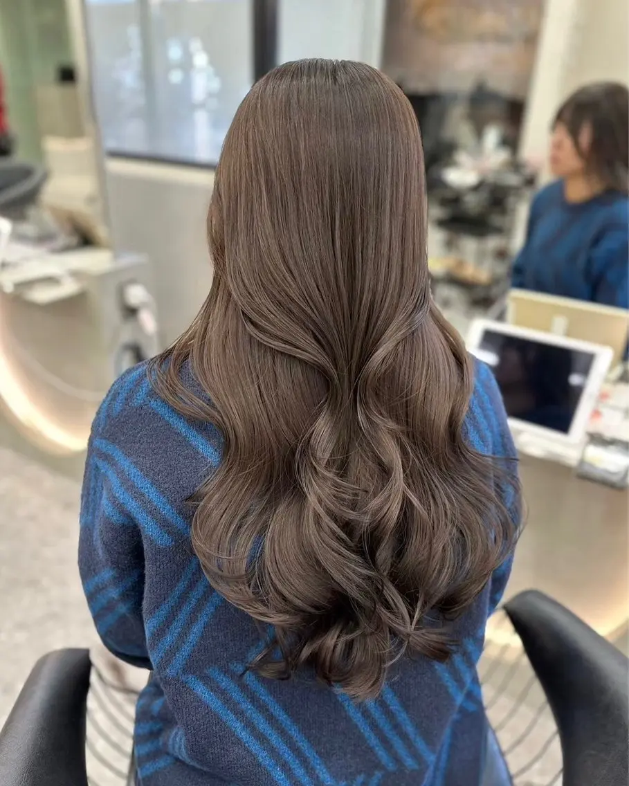 カラー ブリーチ グレージュ ブリーチなしカラー ヘアカラー ユナ hearts.店長のヘアスタイル