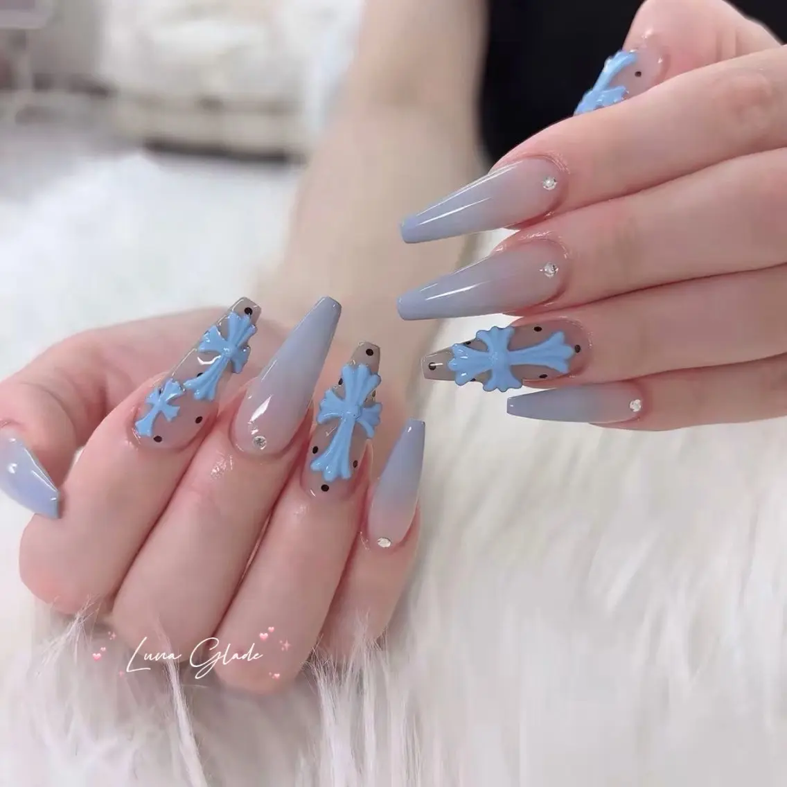ネイル ハンドネイル Luna Gladeのネイルデザイン