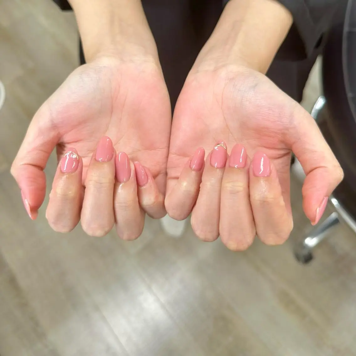 ネイル アートネイル akari原宿 プライベートサロンのネイルデザイン