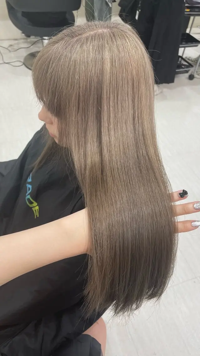 ロング 🎀淡めモテカラー WAKANA🎀のヘアスタイル