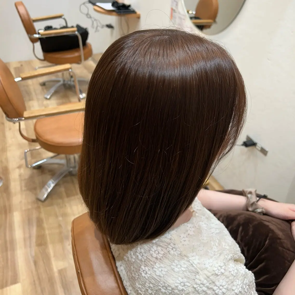 カラー ショコラグレージュ グレージュ 小西 七菜子のヘアスタイル