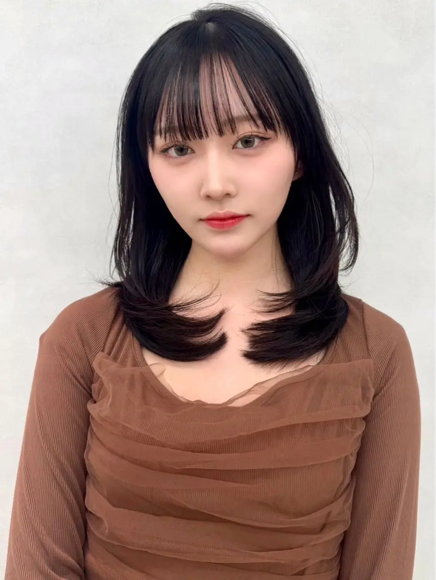 セミロング カラー ヘアアレンジ 顔周りカット 韓国風ヘア レイヤーカット 小顔カット カット ヘアカラー ✨レイヤー/ 透明感カラー✨冨永剛のヘアスタイル
