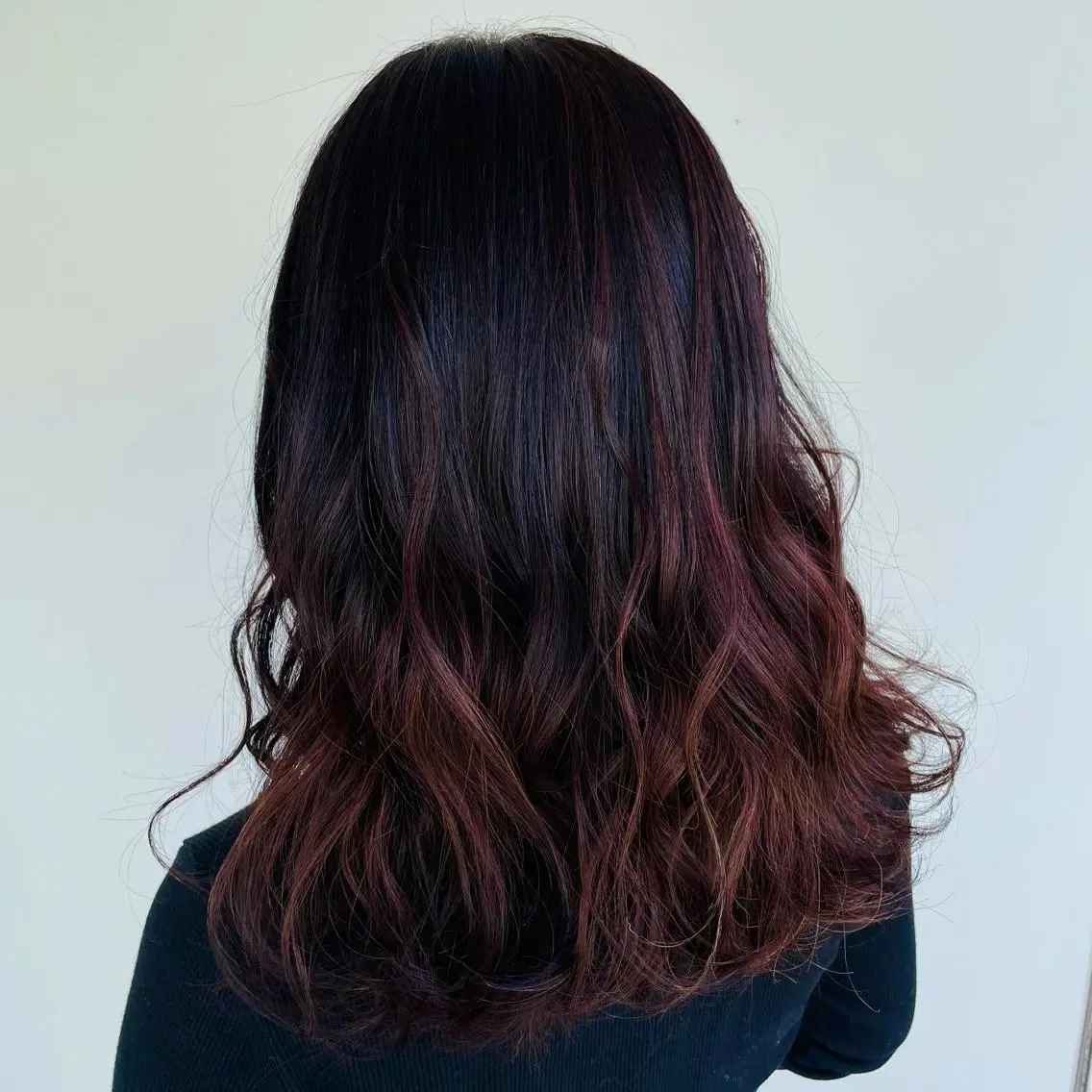 セミロング 杉原 向日梨のヘアスタイル