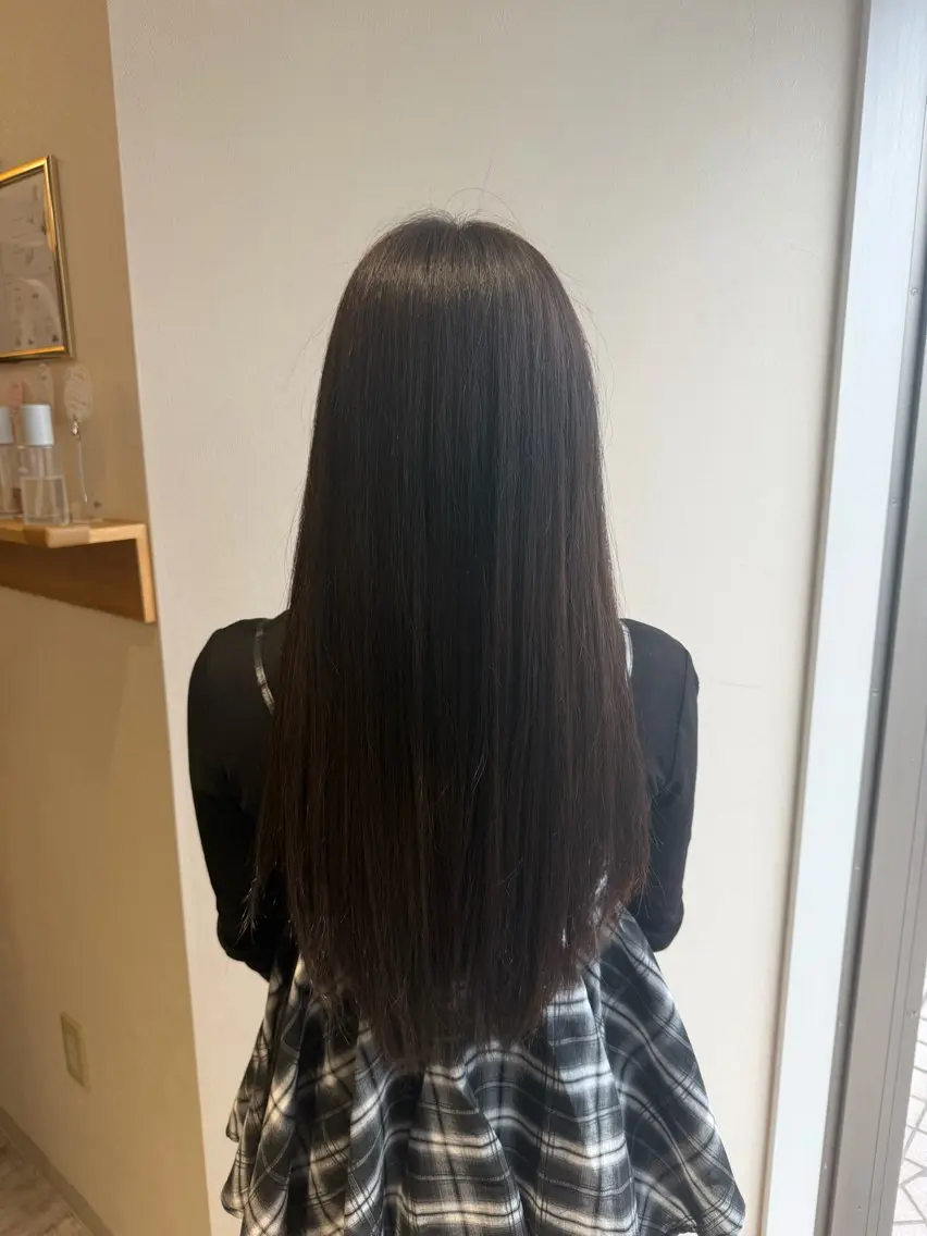 ロング カラー 今出 咲紘のヘアスタイル