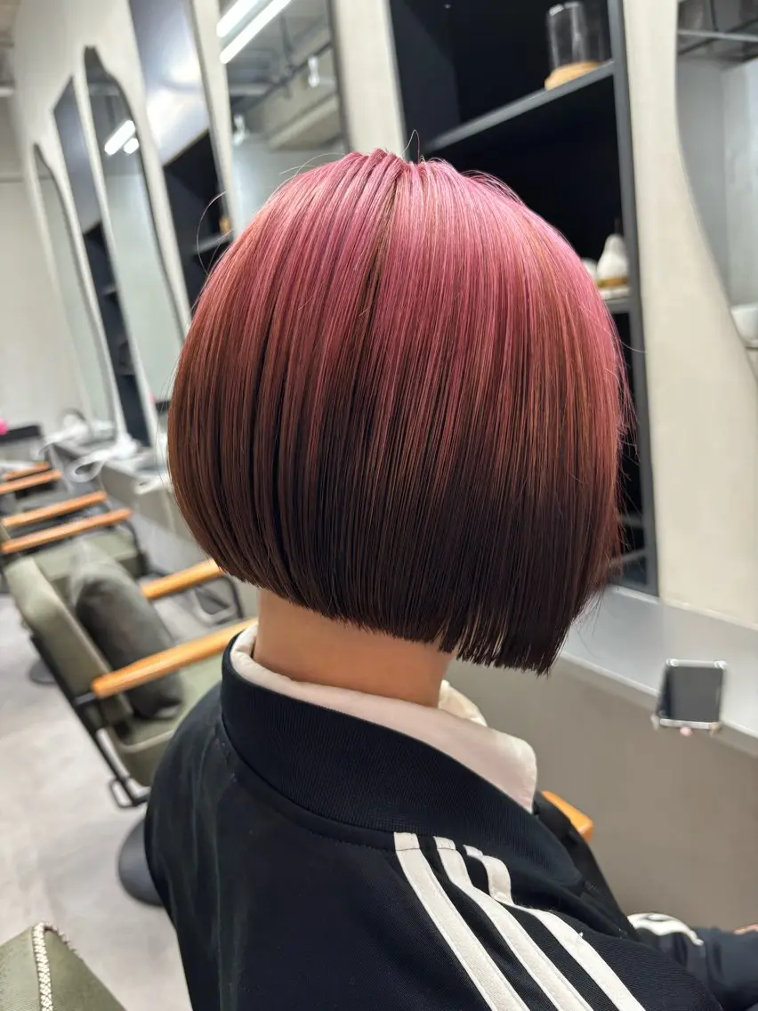 ショート カラー グラデーションカラー ボブ nico 麻生 やまざきれいのヘアスタイル