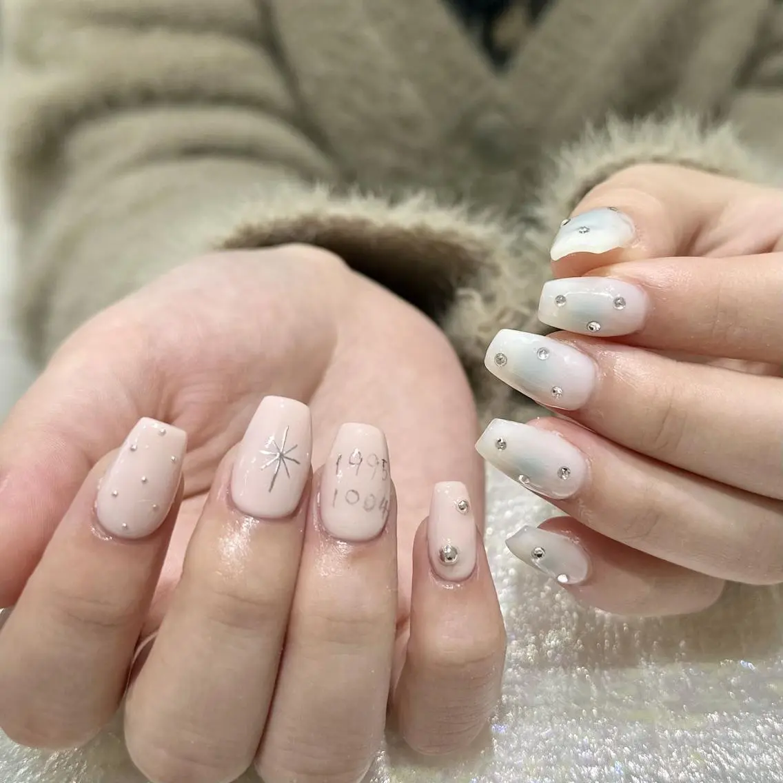 ネイル アートネイル 長さ出し ネイルチップ Queen‘s なんのネイルデザイン