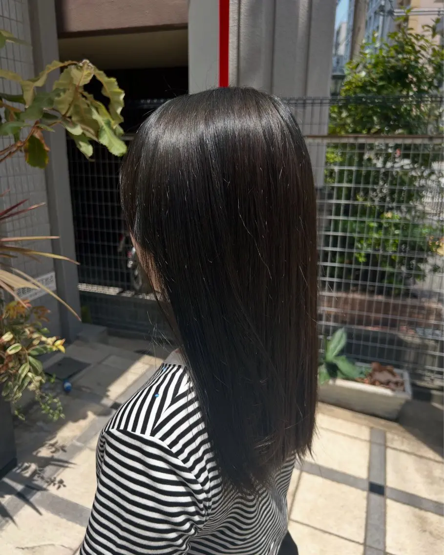 カラー 西村 優那のヘアスタイル