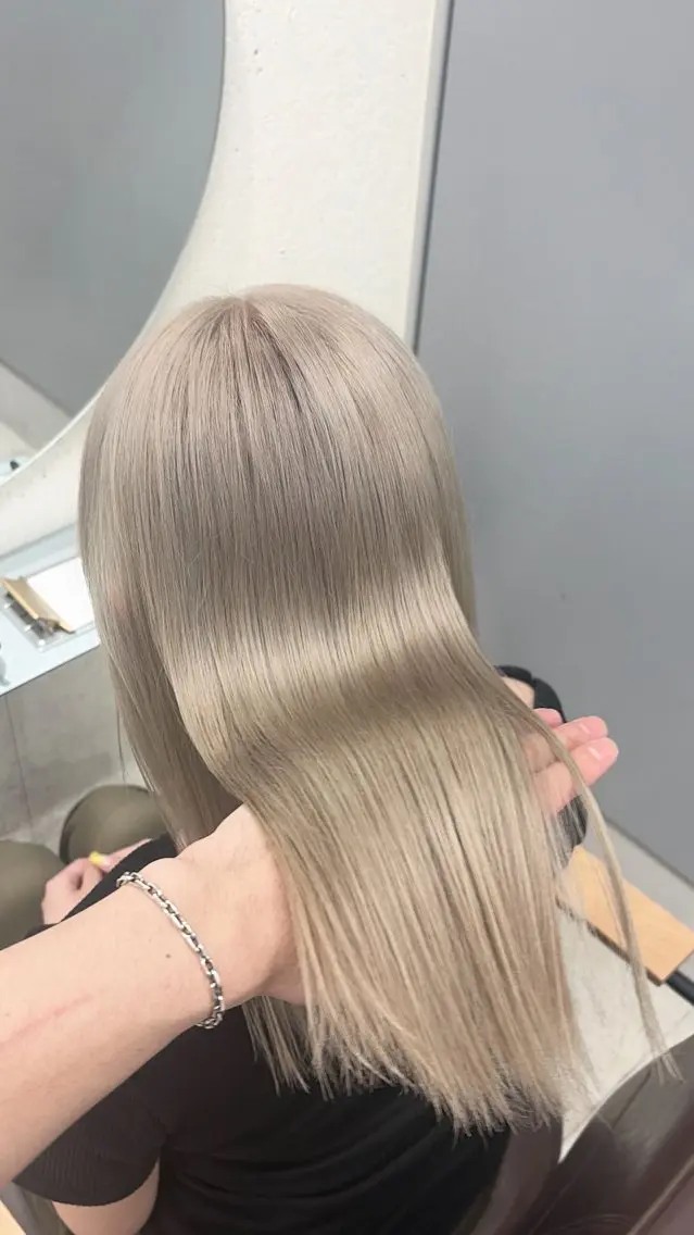 カラー ヘアカラー 五川 懸心のヘアスタイル