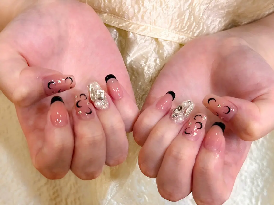 ネイル LEFTNAILS フィルインニュアンスのネイルデザイン