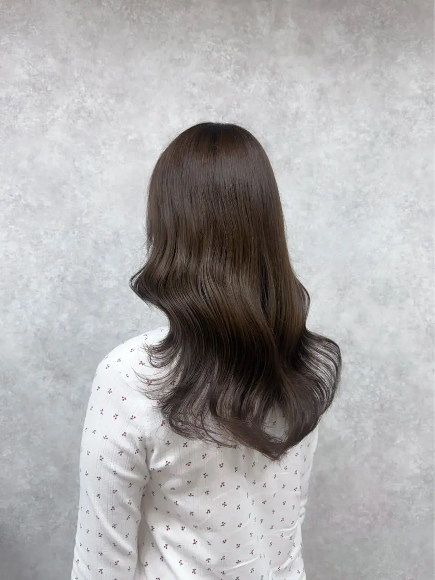 セミロング カラー グレージュ カット ヘアカラー トリートメント 村田梨乃/ minim hairのヘアスタイル
