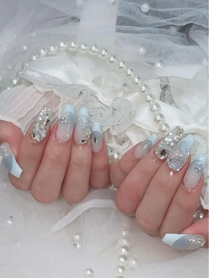 ネイル キラキラネイル 韓国ネイル 持ち込み ワンホンネイル ハンドネイル JOSIE nail studioのネイルデザイン
