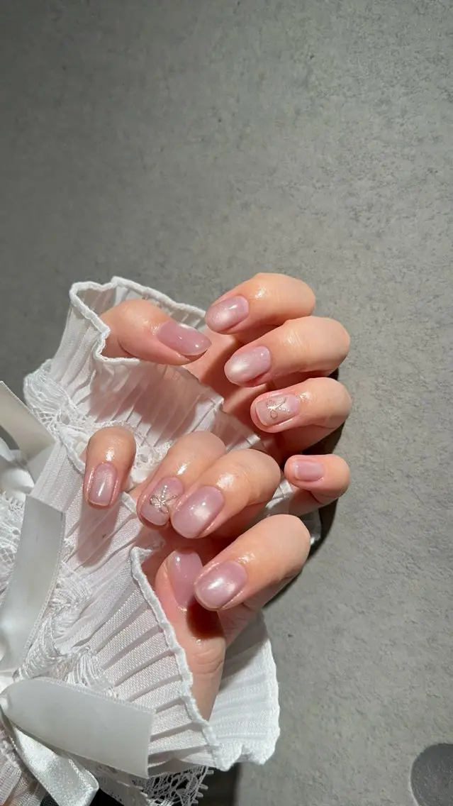 ネイル I-nailロング /ワンホン/キラキラのネイルデザイン