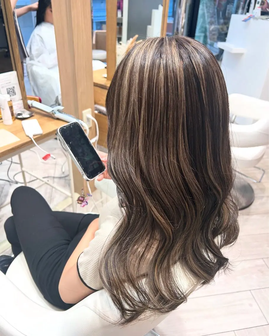 ロング ヘアカラー トリートメント 蓮池 愛海のヘアスタイル
